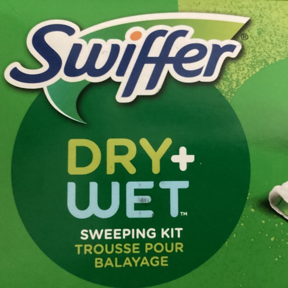 Swiffer Dry + Wet Sweeping Kit New in box - Picture 8 of 9